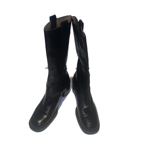 NWOT Banana Republic black leather boot, slip on 8 - Picture 7 of 15